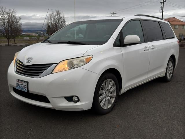 2012 Toyota Sienna XLE