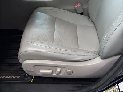 2014 Toyota Highlander Limited Platinum