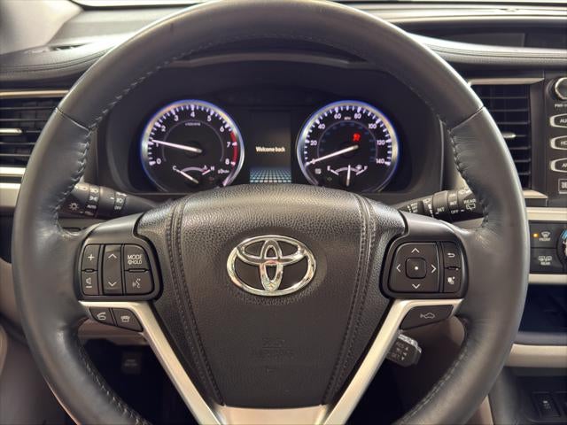 2014 Toyota Highlander Limited Platinum