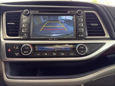 2014 Toyota Highlander Limited Platinum