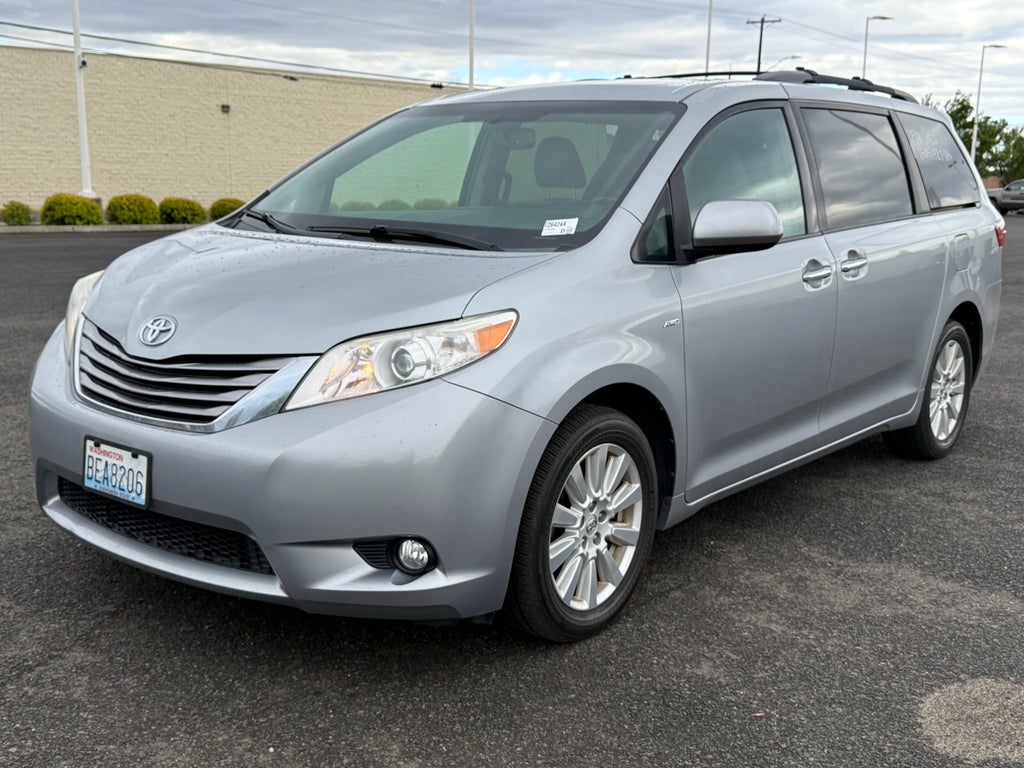 2017 Toyota Sienna XLE