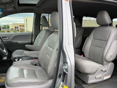 2017 Toyota Sienna XLE