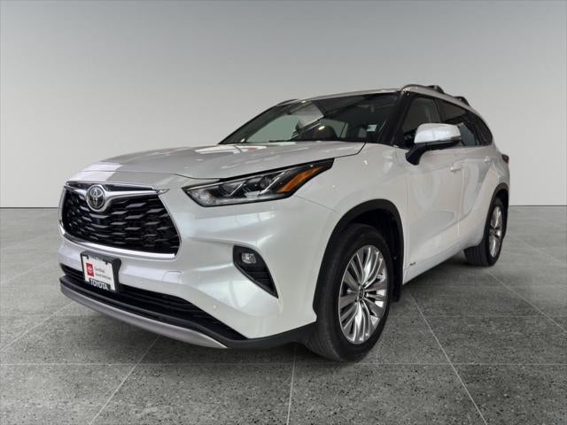 2025 Toyota Highlander Hybrid Hybrid Platinum
