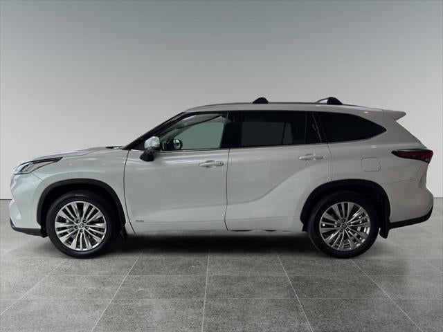 2025 Toyota Highlander Hybrid Hybrid Platinum