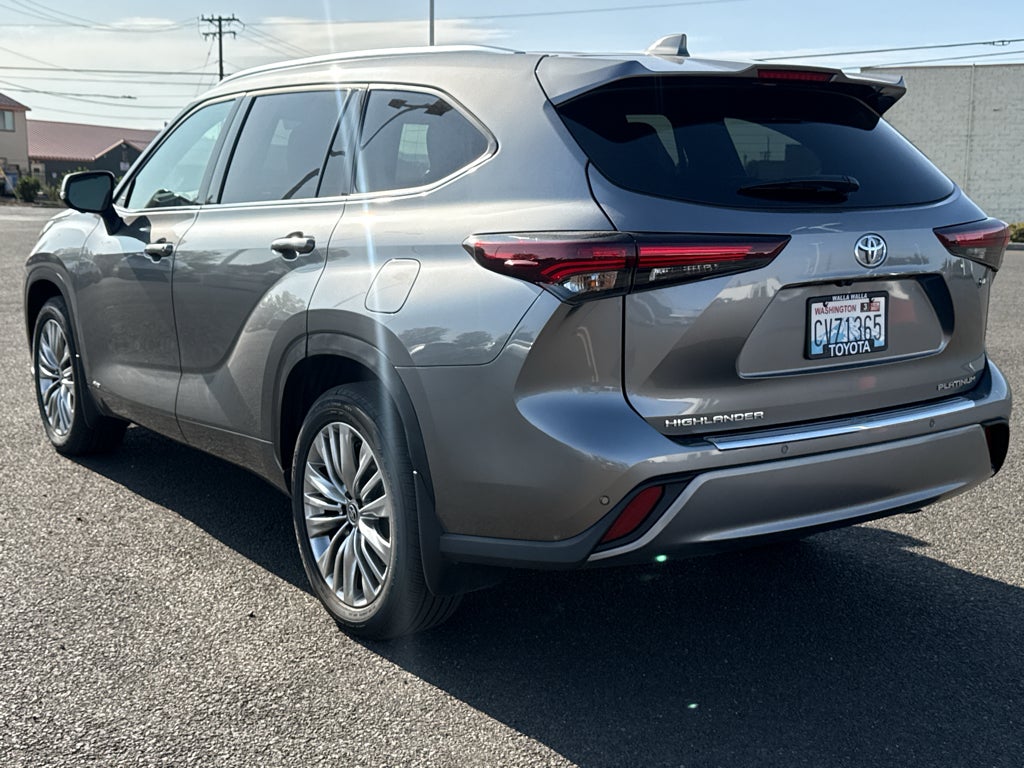 2026 Toyota Highlander Hybrid Hybrid Platinum