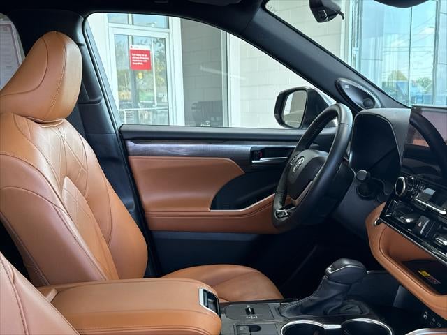 2026 Toyota Highlander Hybrid Hybrid Platinum
