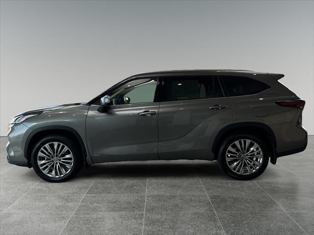 2026 Toyota Highlander Hybrid Hybrid Platinum