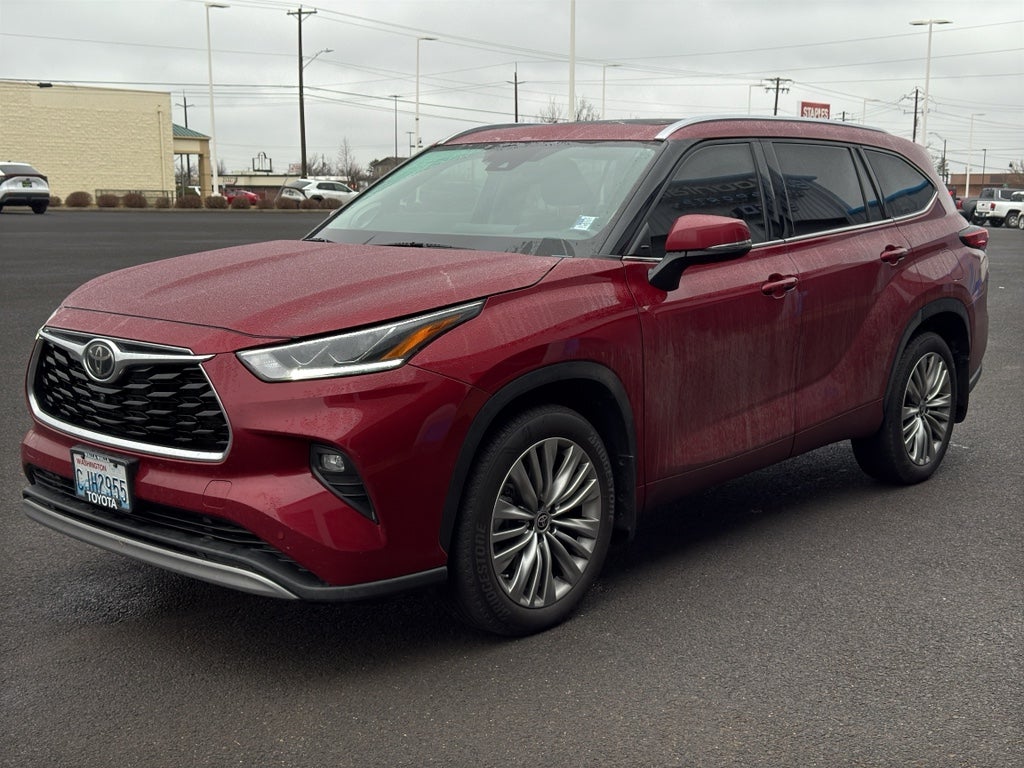 2022 Toyota Highlander Platinum