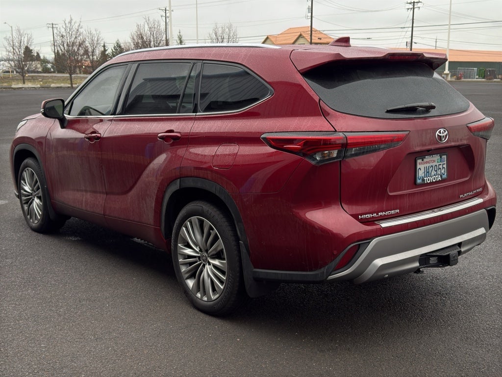 2022 Toyota Highlander Platinum