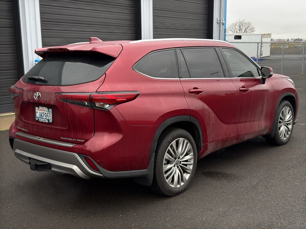 2022 Toyota Highlander Platinum