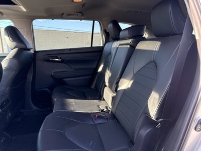 2022 Toyota Highlander Hybrid Hybrid XLE