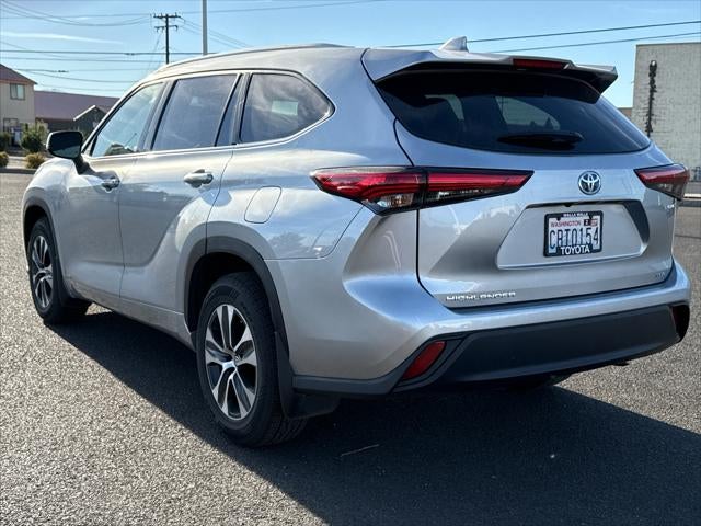 2022 Toyota Highlander Hybrid Hybrid XLE
