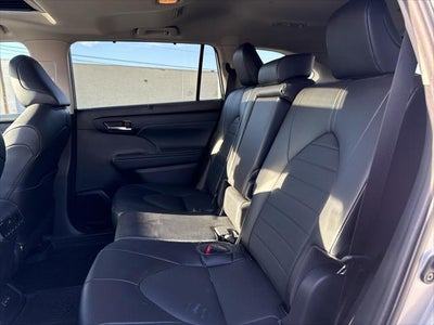 2022 Toyota Highlander Hybrid Hybrid XLE