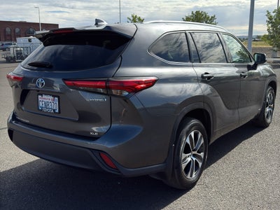 2022 Toyota Highlander Hybrid Hybrid XLE