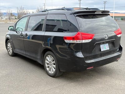2011 Toyota Sienna LE
