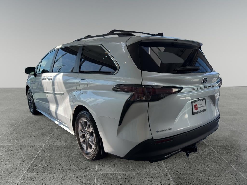 2025 Toyota Sienna XLE