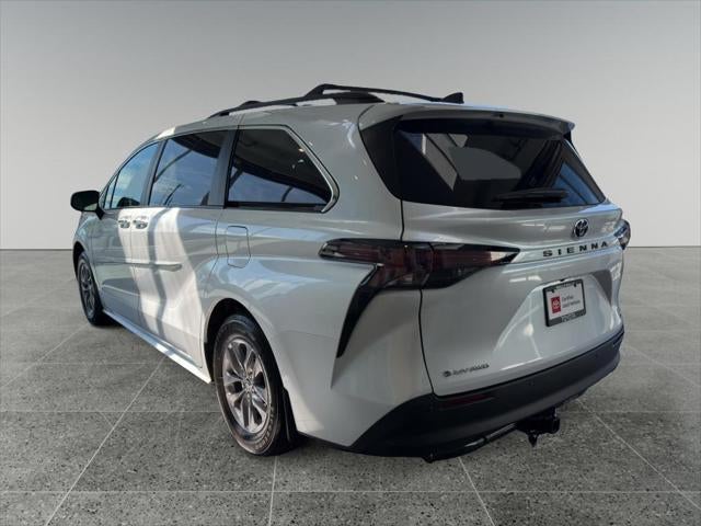 2025 Toyota Sienna XLE
