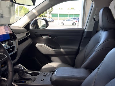 2026 Toyota Highlander Hybrid Hybrid XLE