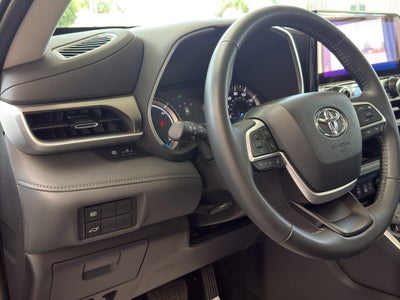 2026 Toyota Highlander Hybrid Hybrid XLE