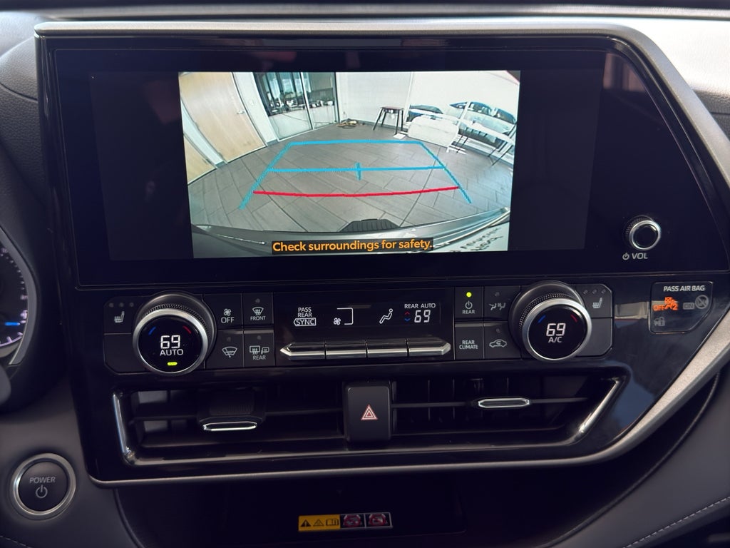 2026 Toyota Highlander Hybrid Hybrid XLE