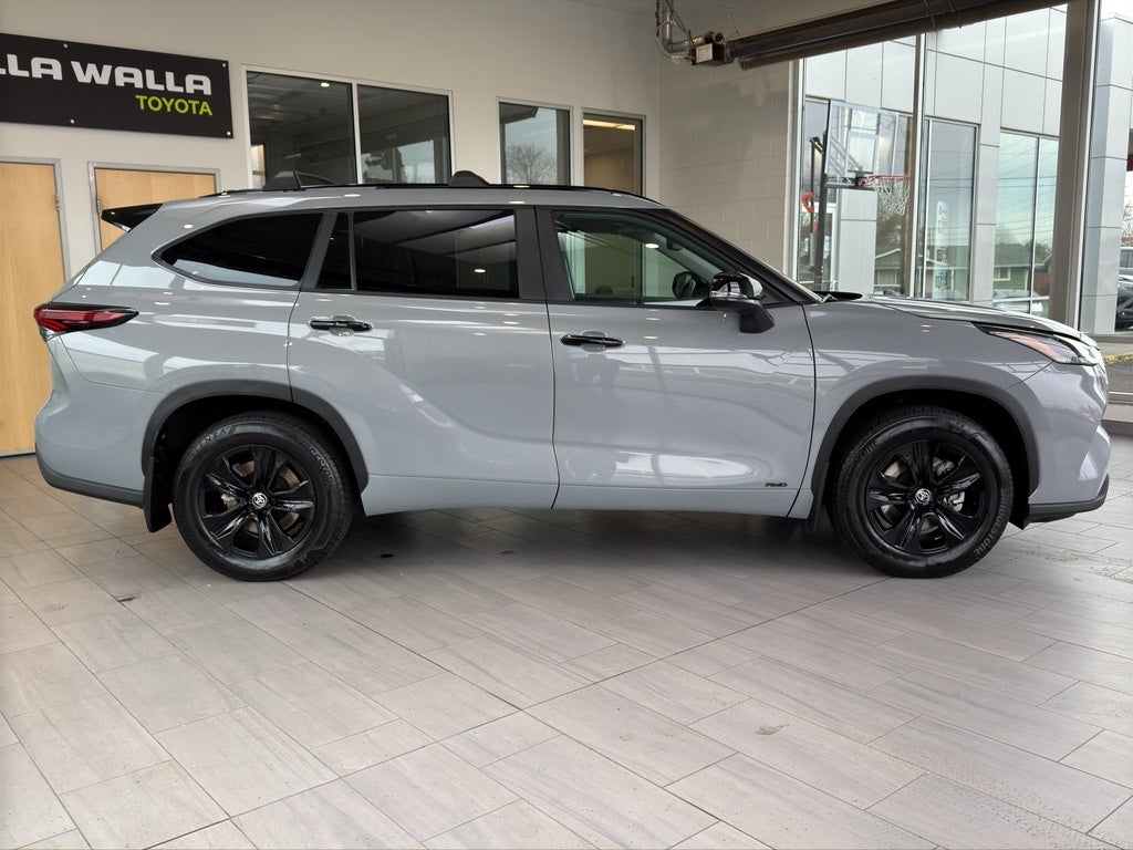 2025 Toyota Highlander Hybrid Hybrid XLE Nightshade
