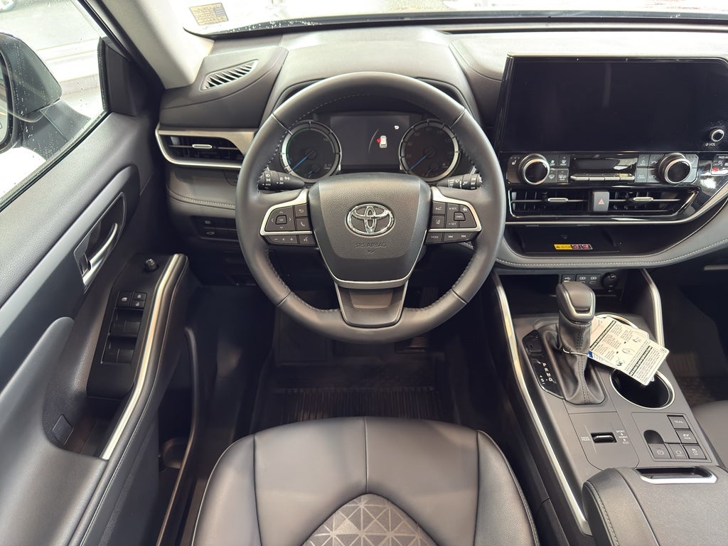 2025 Toyota Highlander Hybrid Hybrid XLE Nightshade