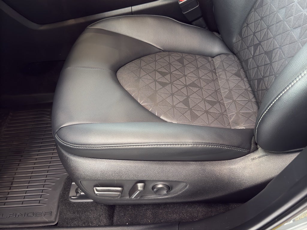 2025 Toyota Highlander Hybrid Hybrid XLE Nightshade