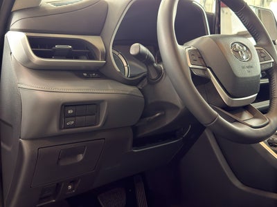 2025 Toyota Highlander Hybrid Hybrid XLE Nightshade