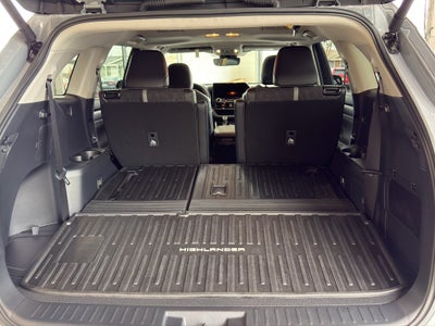 2025 Toyota Highlander Hybrid Hybrid XLE Nightshade