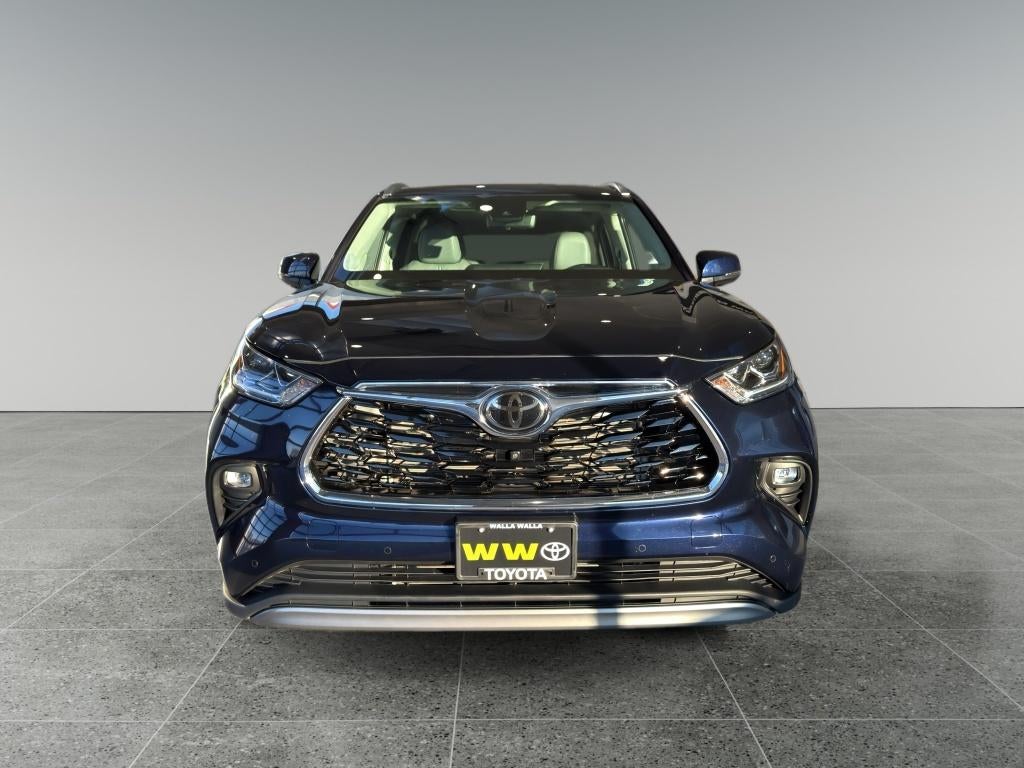 2025 Toyota Highlander Platinum