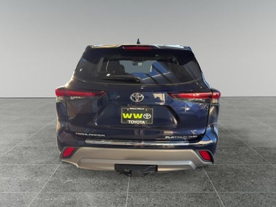 2025 Toyota Highlander Platinum
