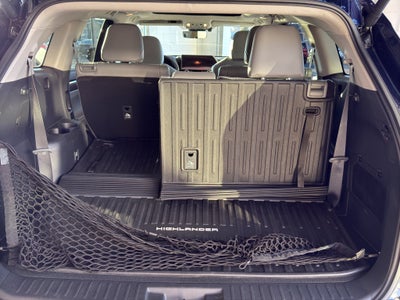 2025 Toyota Highlander Platinum