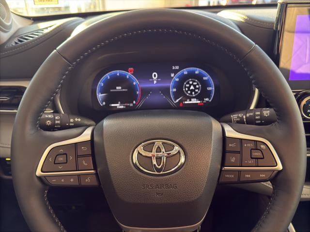 2025 Toyota Highlander Platinum