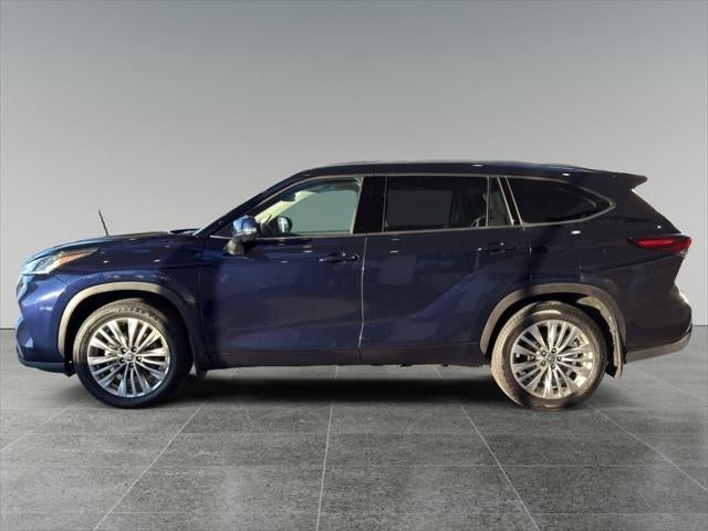 2025 Toyota Highlander Platinum