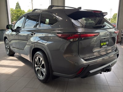 2024 Toyota Highlander XLE