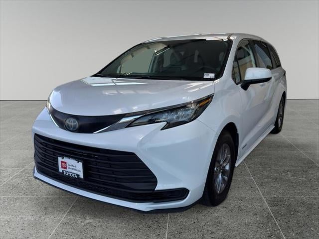 2021 Toyota Sienna LE