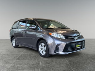 2020 Toyota Sienna LE