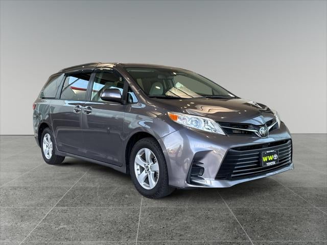 2020 Toyota Sienna LE