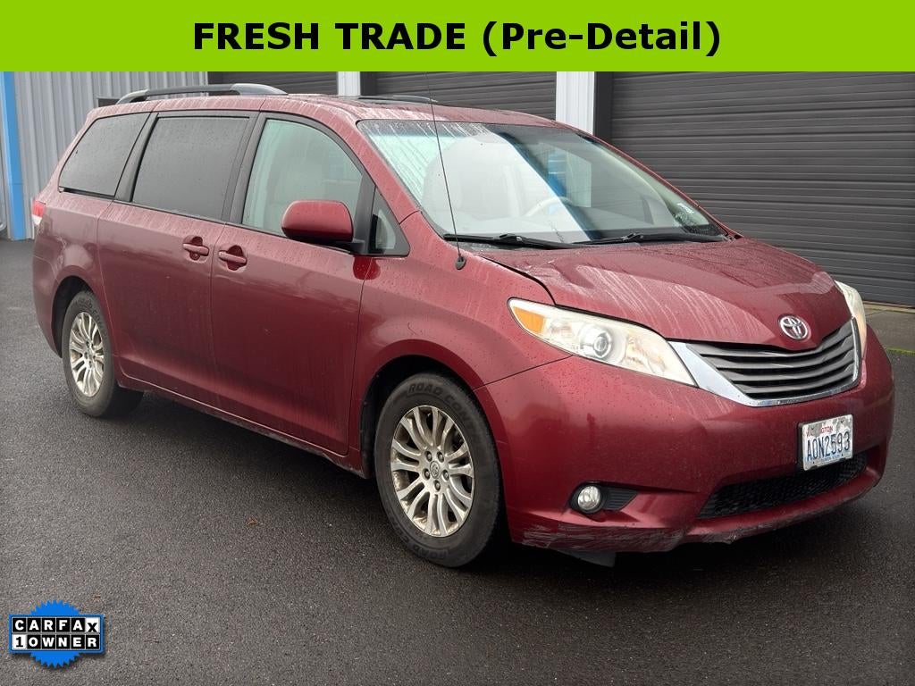 2013 Toyota Sienna XLE