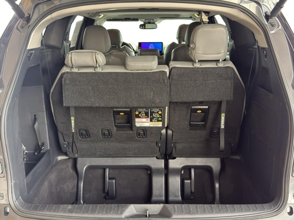 2025 Toyota Sienna XLE