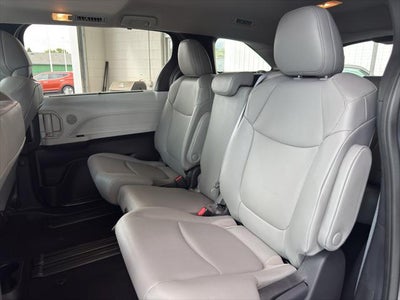2025 Toyota Sienna XLE