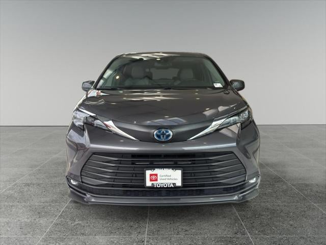 2025 Toyota Sienna XLE