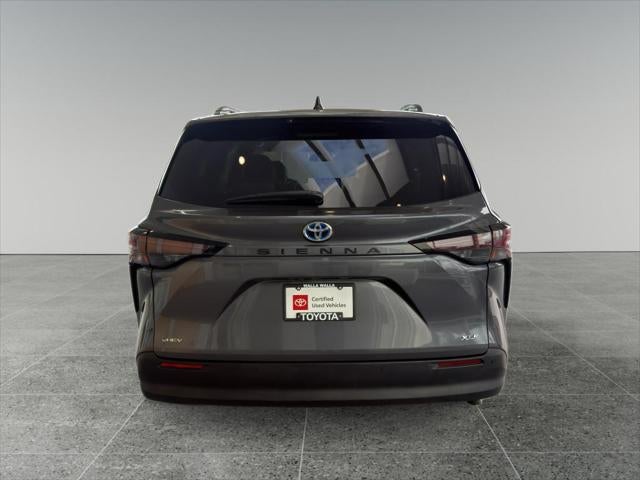 2025 Toyota Sienna XLE