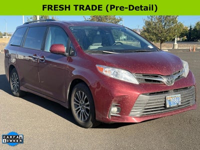 2019 Toyota Sienna XLE