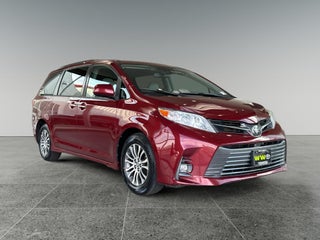 2019 Toyota Sienna XLE