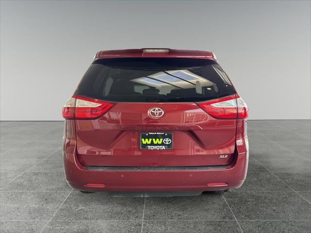 2019 Toyota Sienna XLE