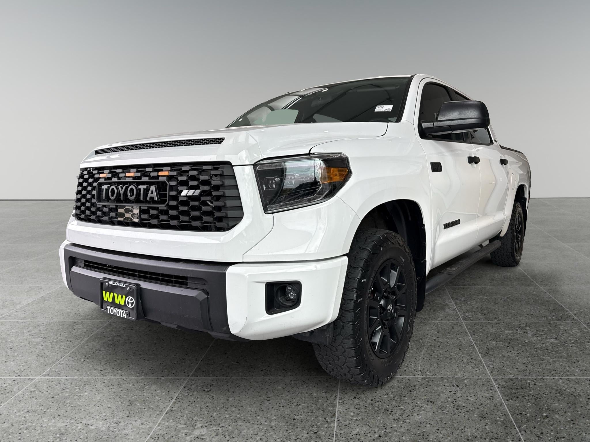 2017 Toyota Tundra SR5