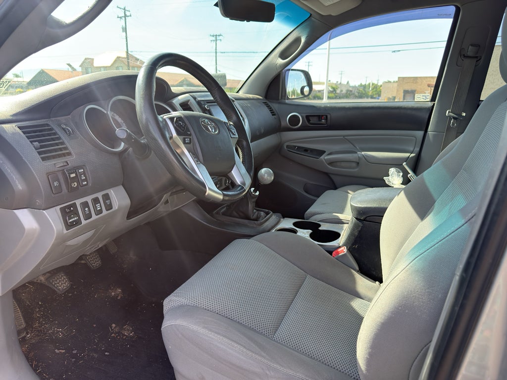 2015 Toyota Tacoma Base V6 (M6)