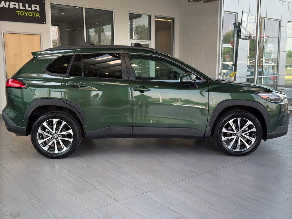 2024 Toyota Corolla Cross XLE