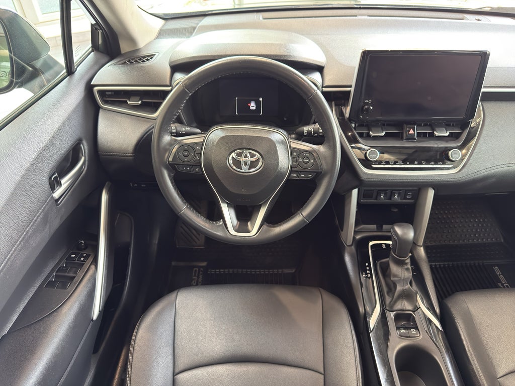 2024 Toyota Corolla Cross XLE